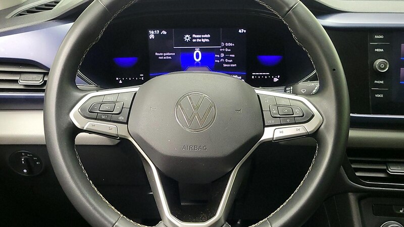 2022 Volkswagen Taos SE 10