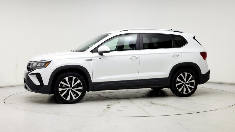 2022 Volkswagen Taos SE 3