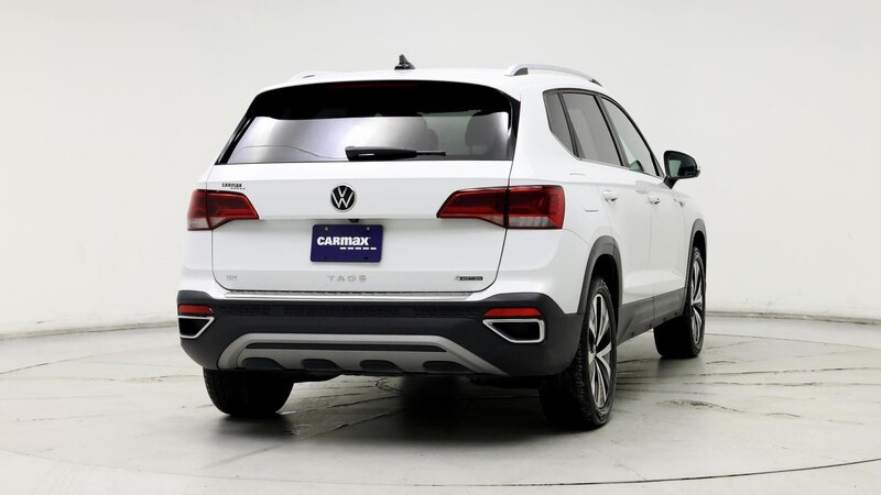2022 Volkswagen Taos SE 8