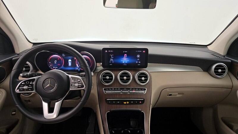 2022 Mercedes-Benz GLC 300 9