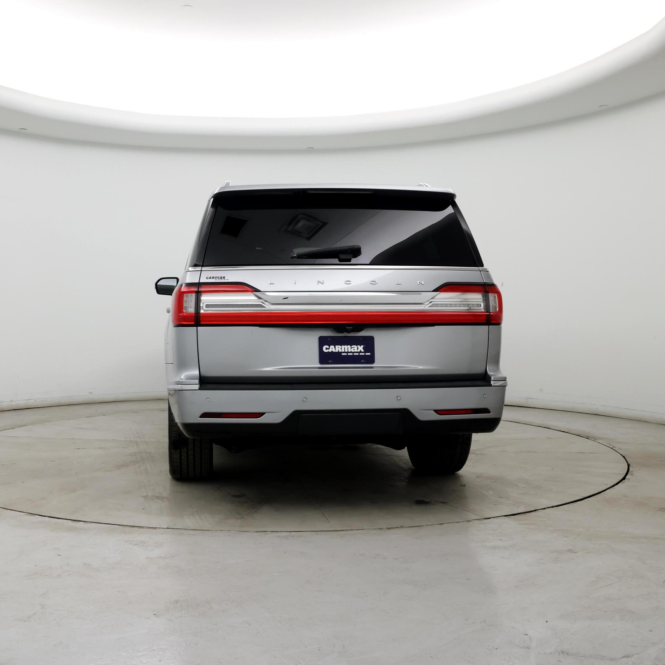 Thumbnail: 2021 Lincoln Navigator L - 6