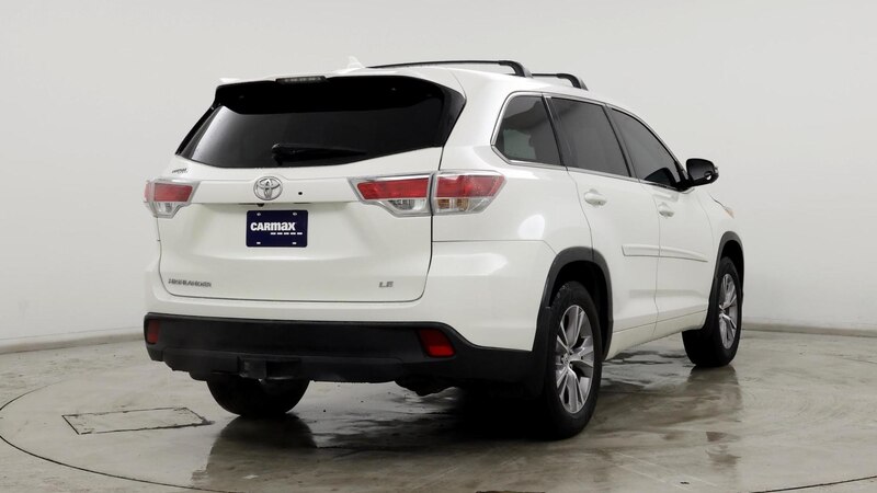 2015 Toyota Highlander LE 8