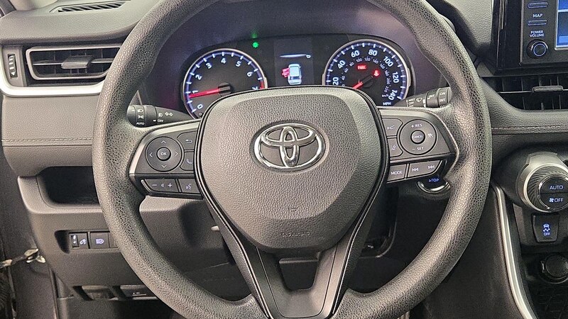 2019 Toyota RAV4 XLE 10