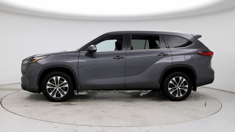 2022 Toyota Highlander XLE 3