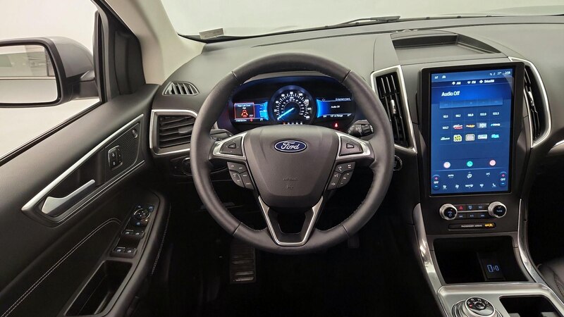 2024 Ford Edge Titanium 10