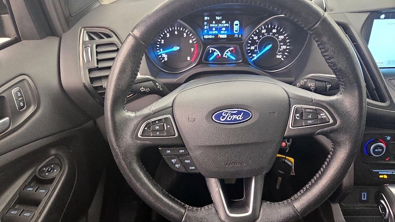 2018 Ford Escape SEL 10