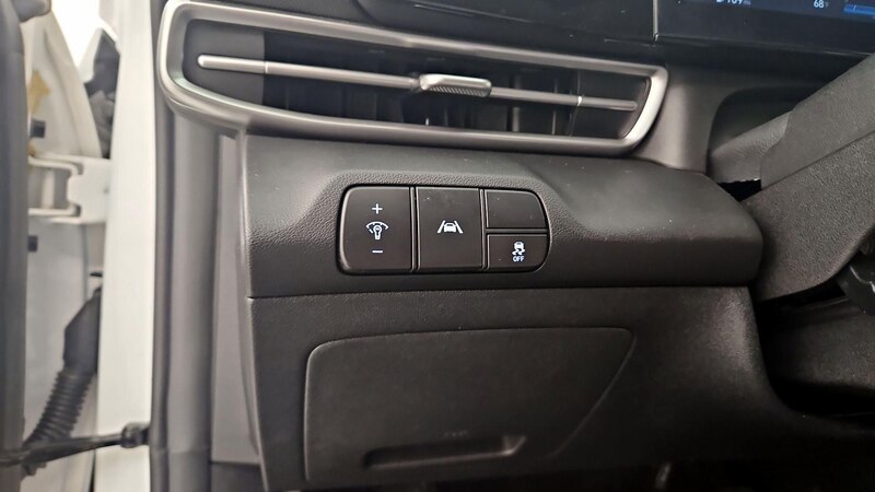 2023 Hyundai Elantra SEL 13
