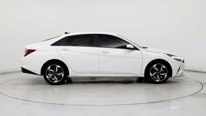2023 Hyundai Elantra SEL 7