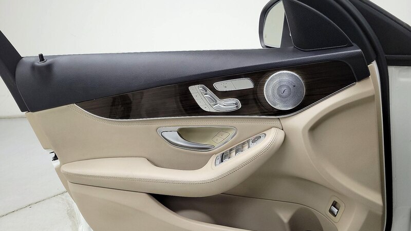2015 Mercedes-Benz C-Class C 300 12