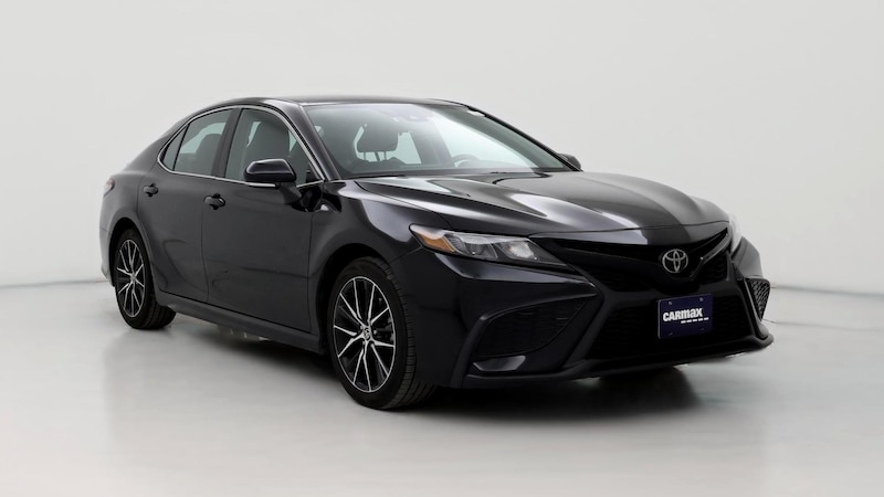 2022 Toyota Camry SE Hero Image