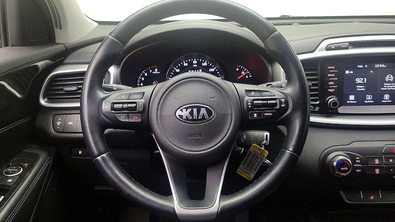 2017 Kia Sorento LX 10