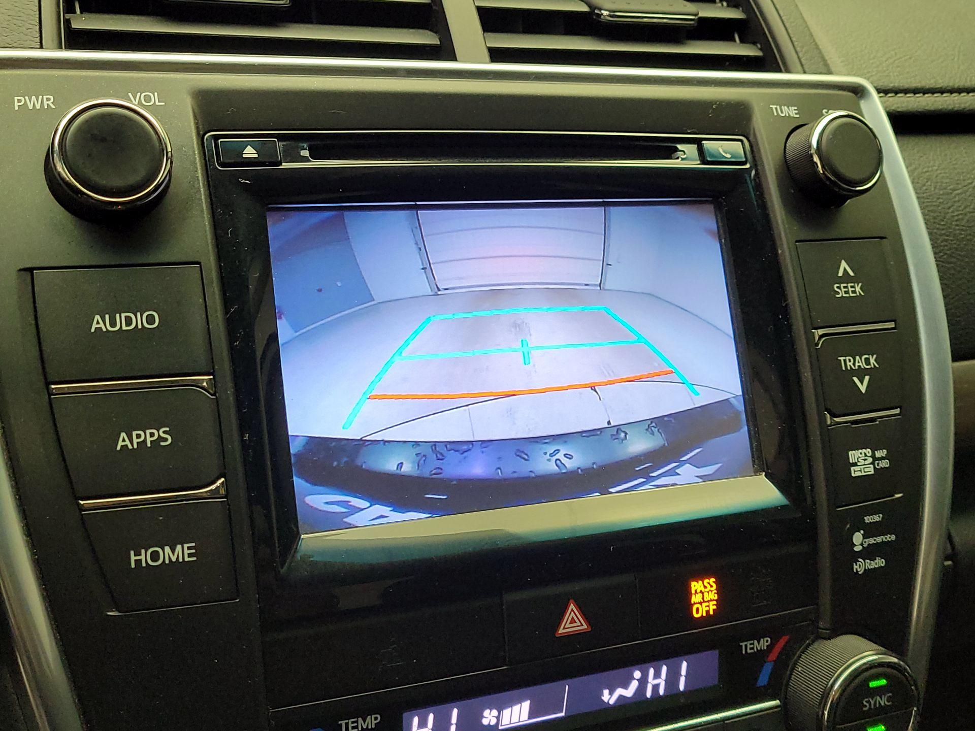 Thumbnail: 2015 Toyota Camry - 15