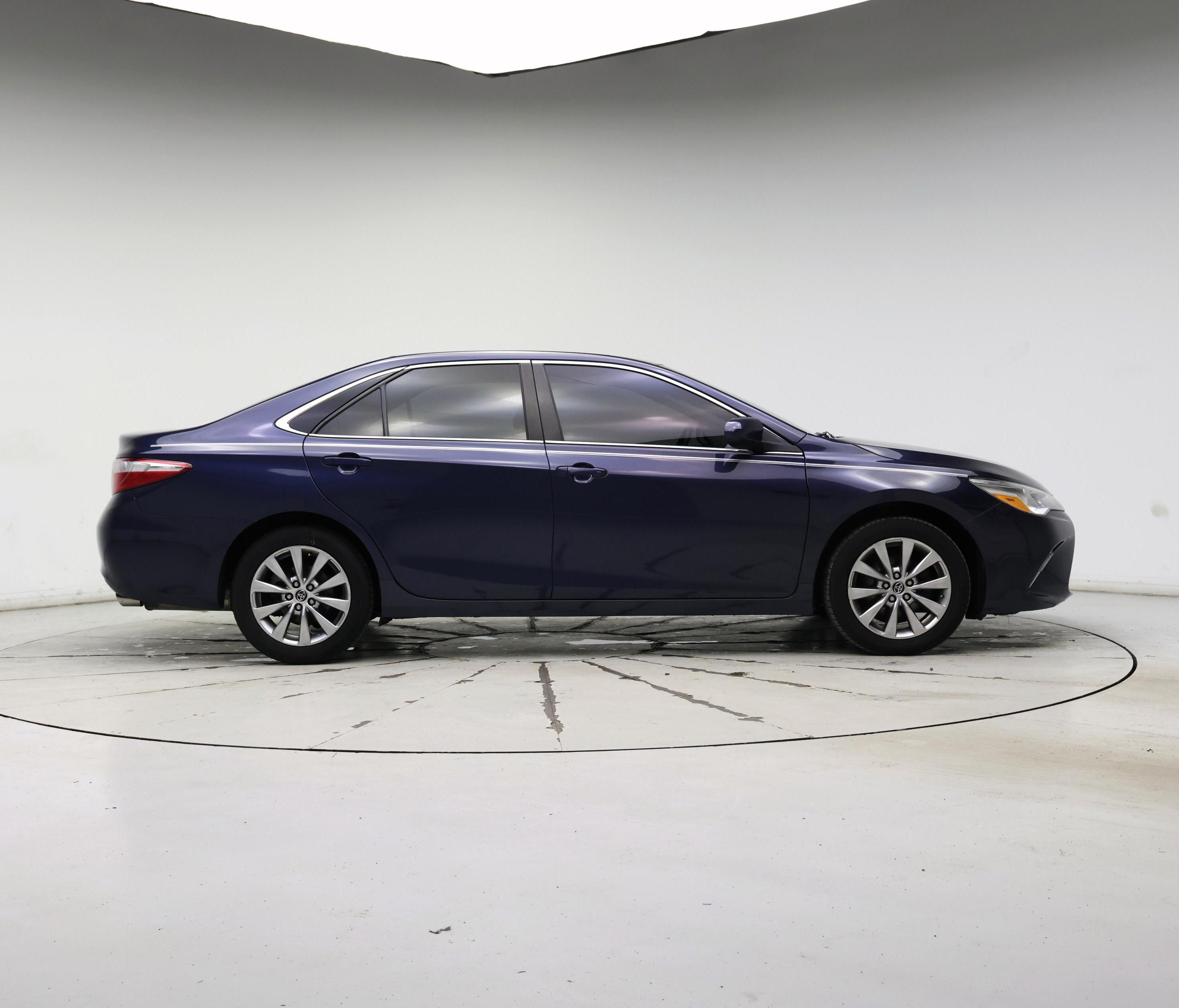 Thumbnail: 2015 Toyota Camry - 7