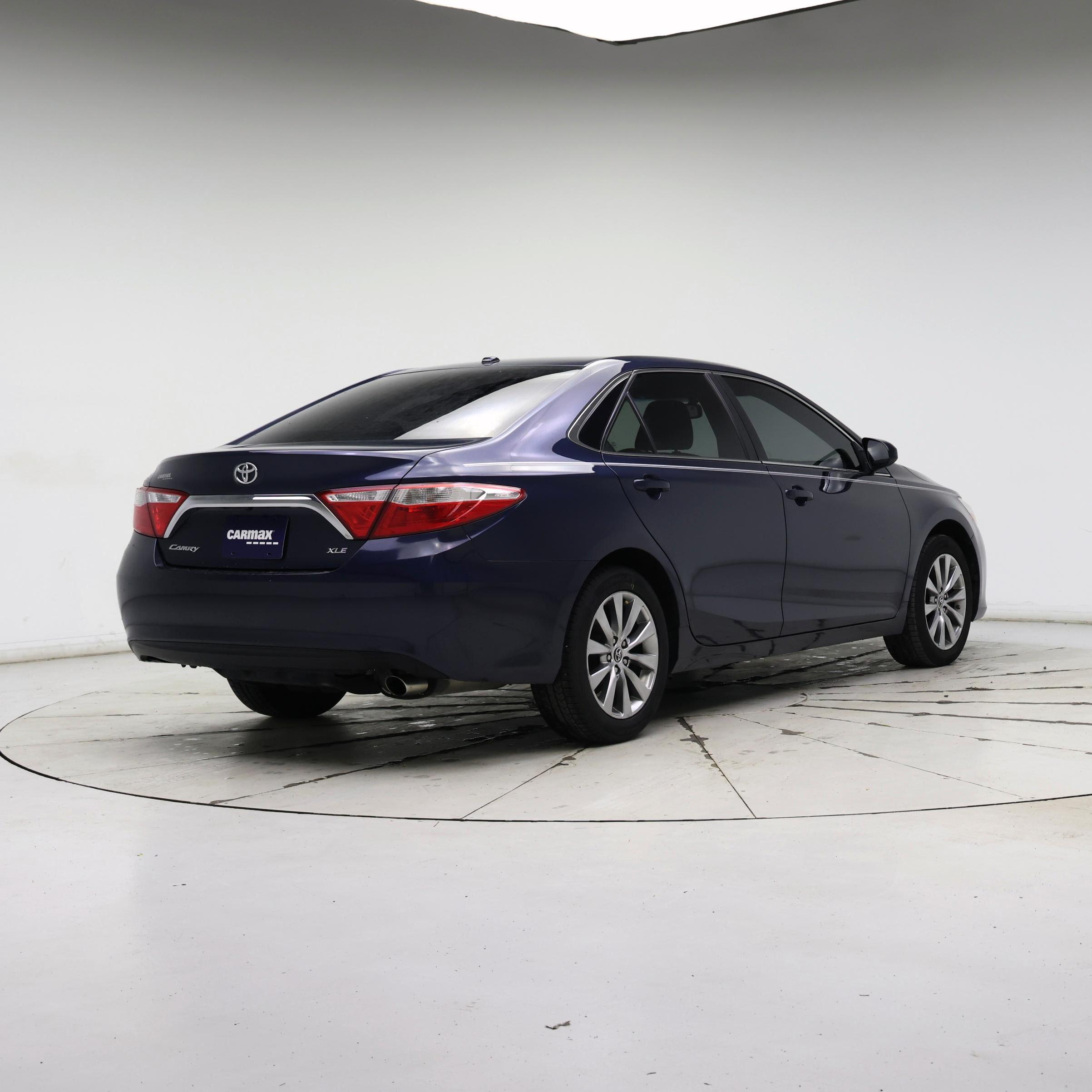 Thumbnail: 2015 Toyota Camry - 8