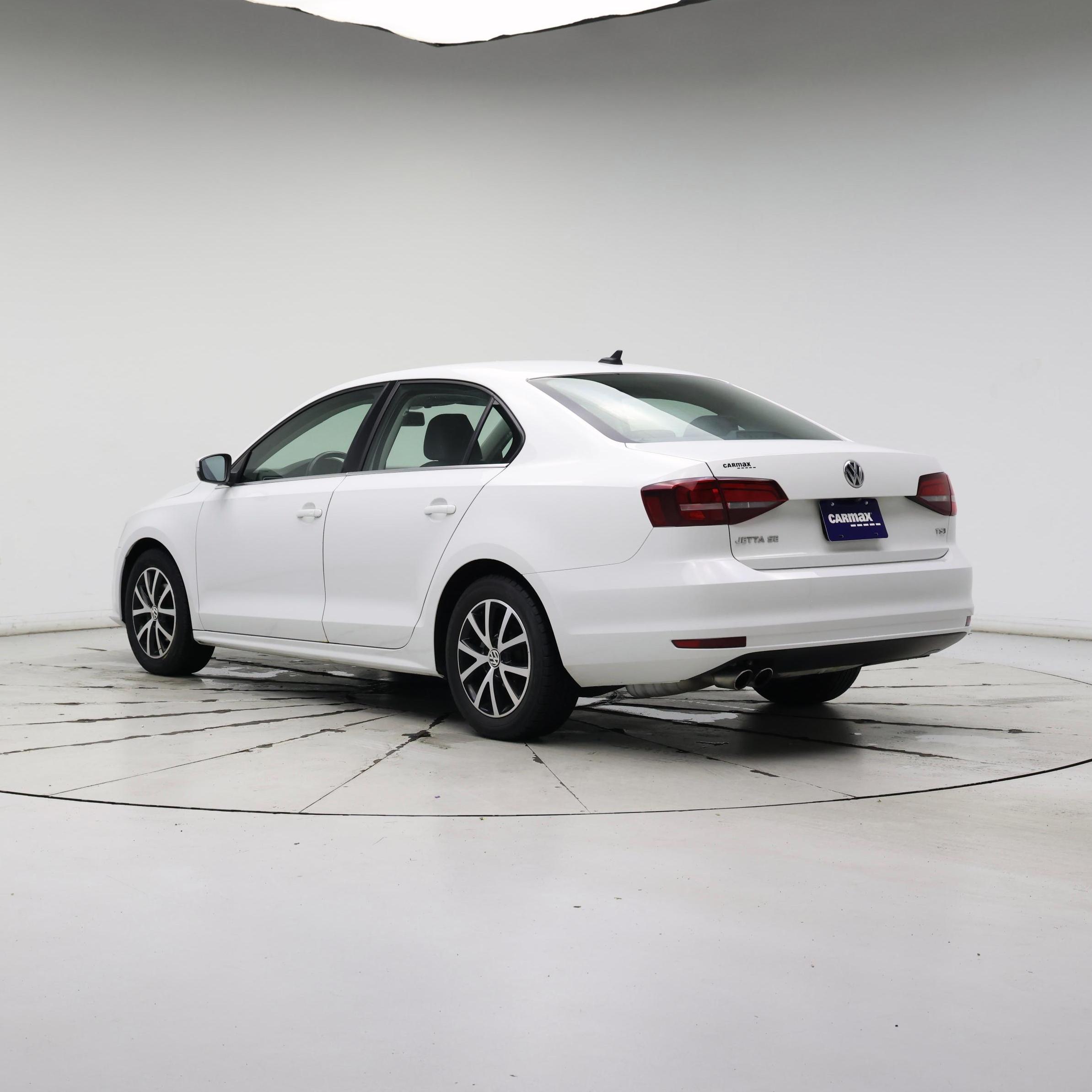 Thumbnail: 2017 Volkswagen Jetta - 2