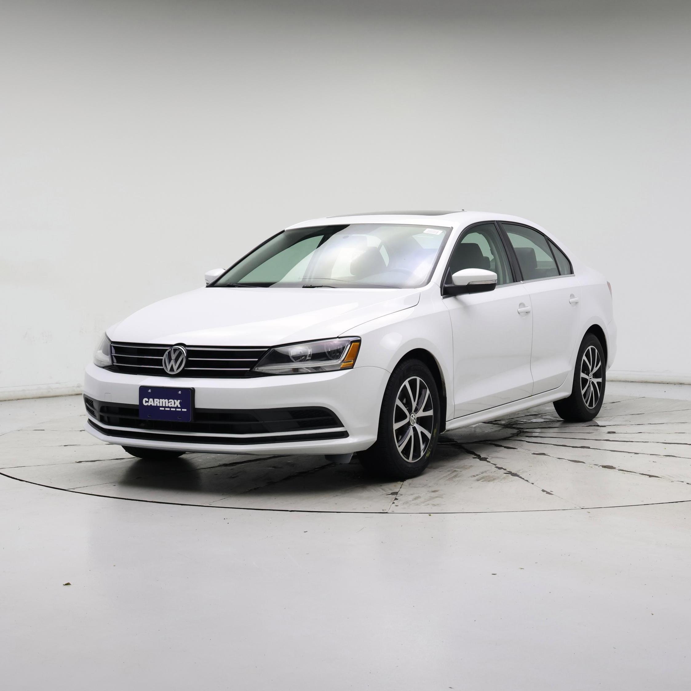Thumbnail: 2017 Volkswagen Jetta - 4