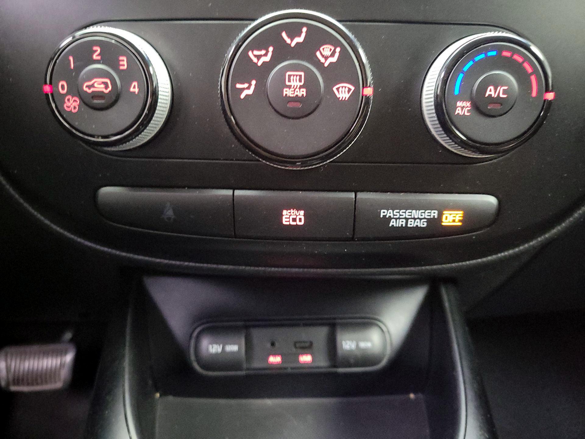 Thumbnail: 2014 Kia Soul - 15