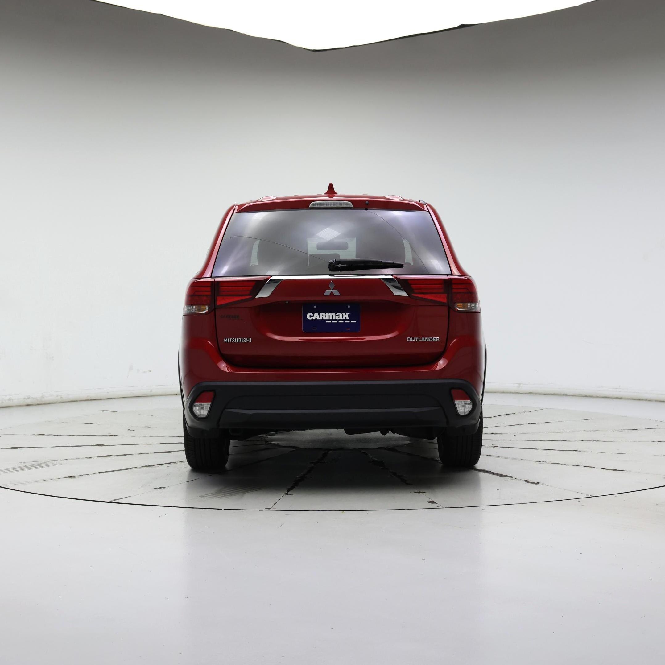 Thumbnail: 2017 Mitsubishi Outlander - 6