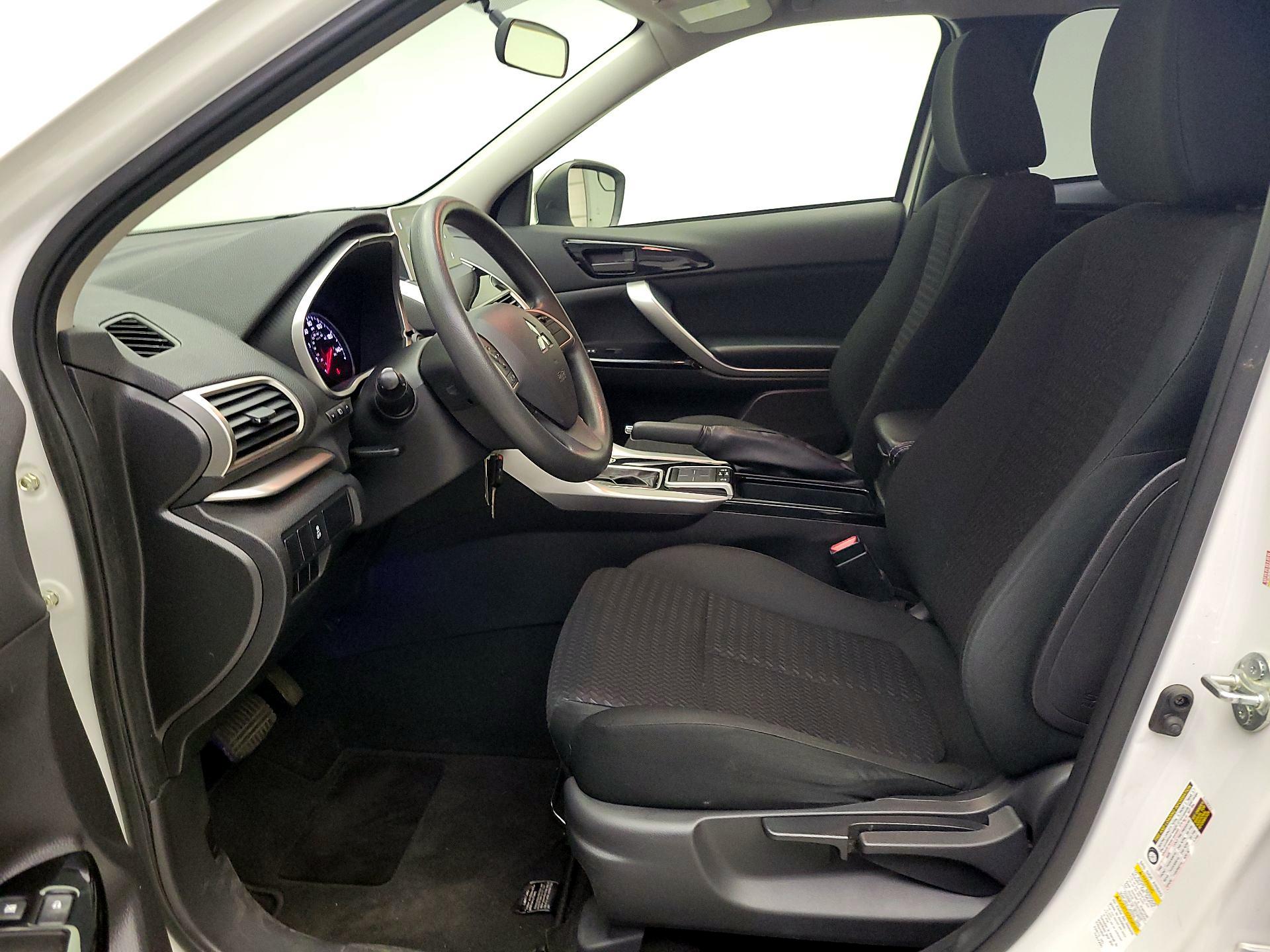 Thumbnail: 2019 Mitsubishi Eclipse Cross - 11