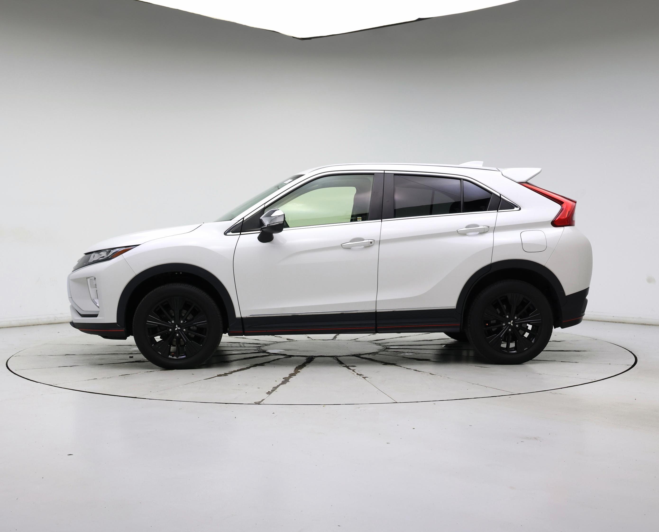 Thumbnail: 2019 Mitsubishi Eclipse Cross - 3