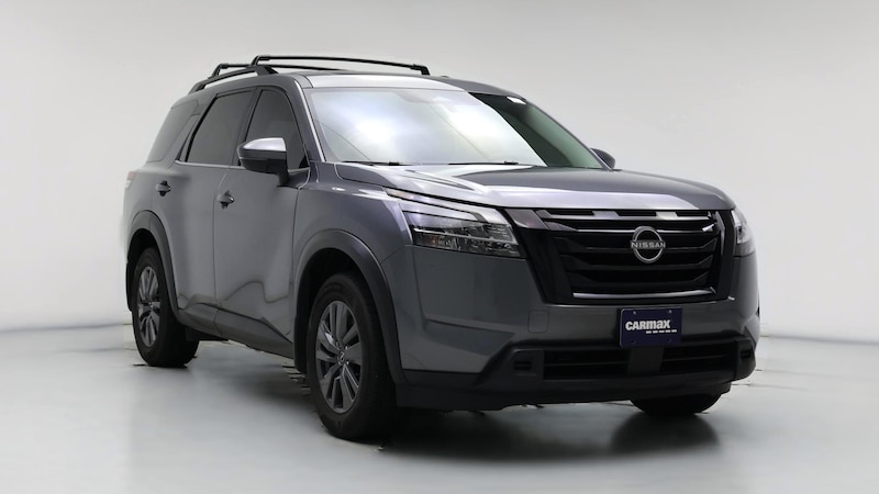 2022 Nissan Pathfinder SV Hero Image