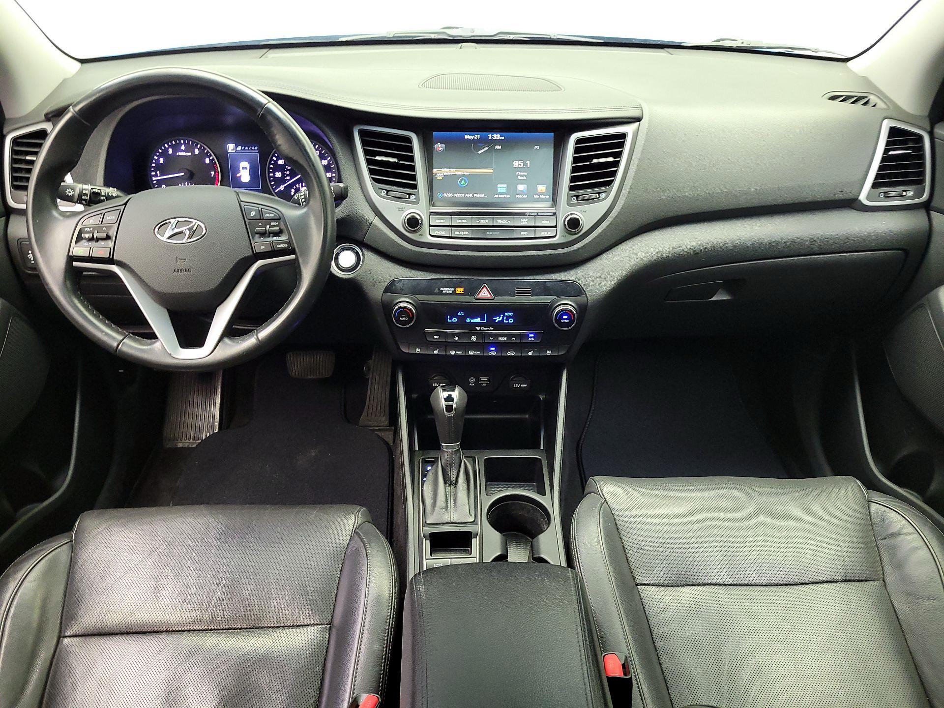 Thumbnail: 2016 Hyundai Tucson - 9