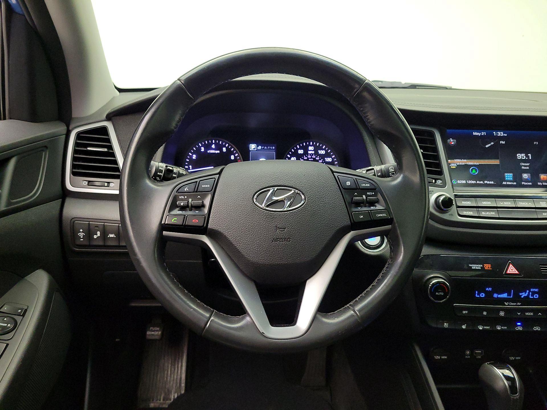 Thumbnail: 2016 Hyundai Tucson - 10