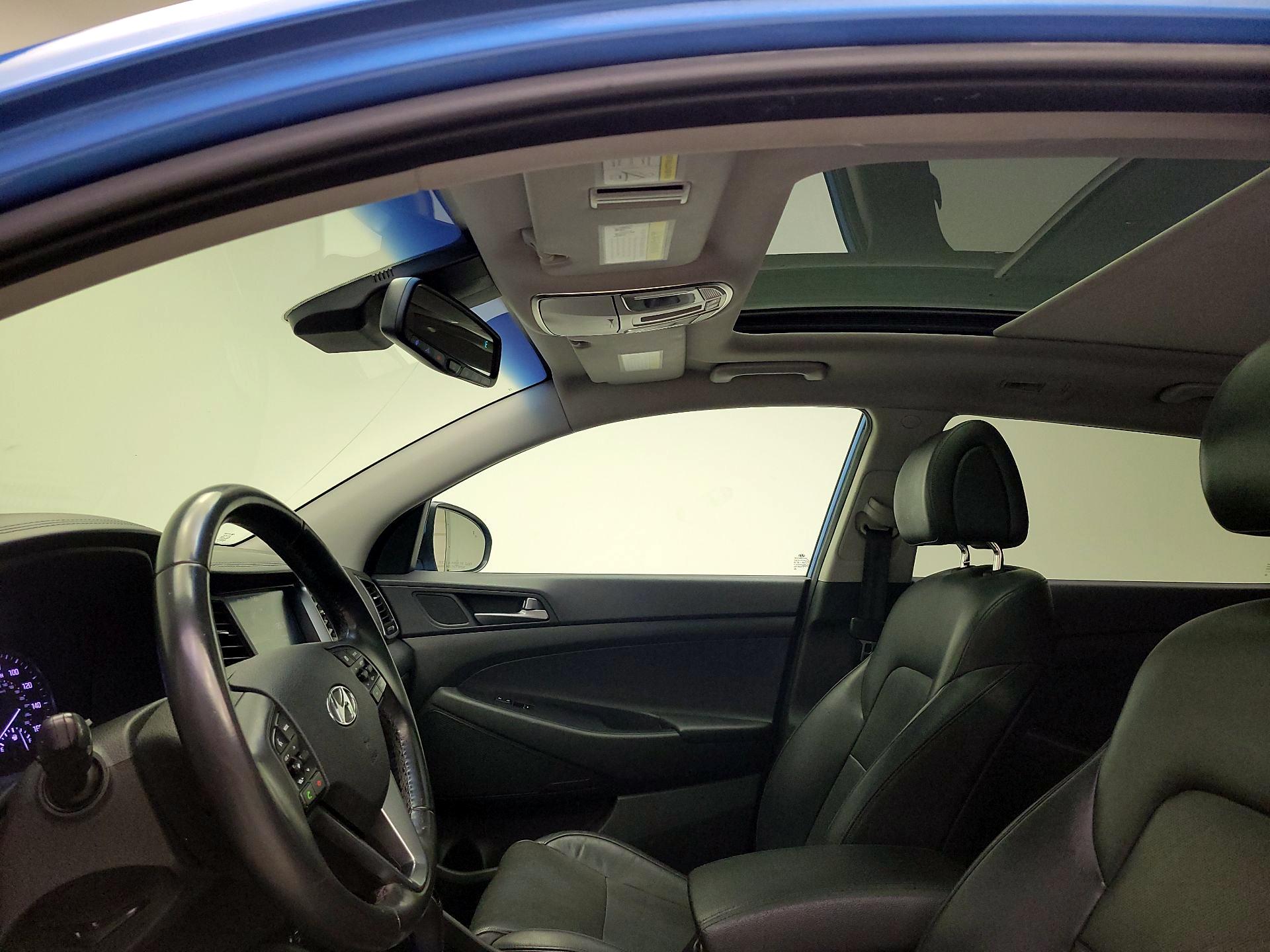 Thumbnail: 2016 Hyundai Tucson - 19