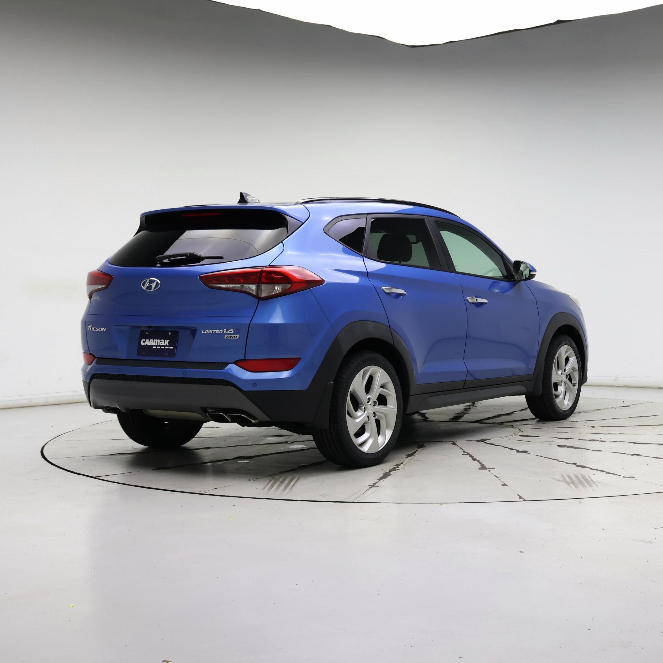 Thumbnail: 2016 Hyundai Tucson - 8