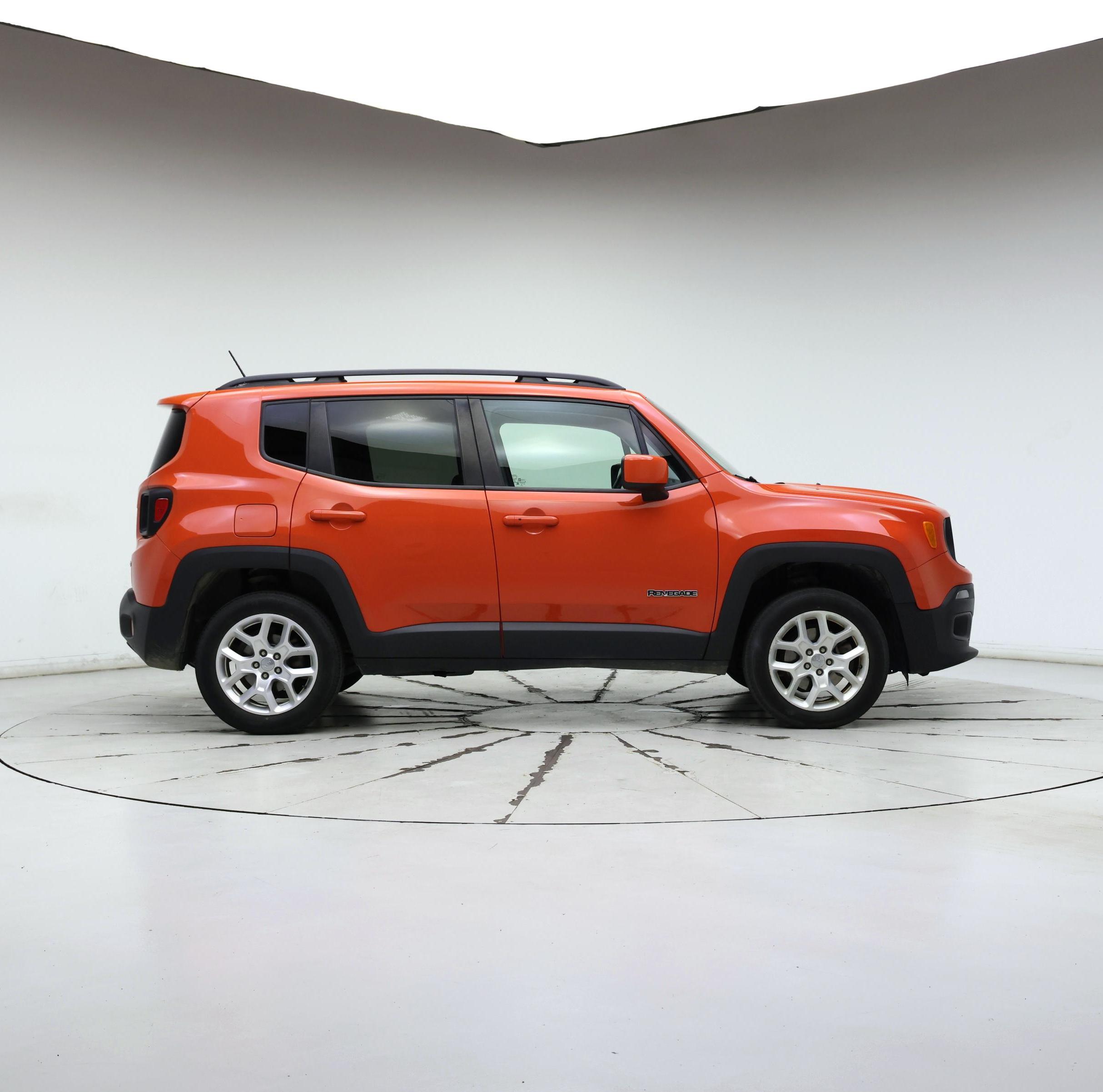Thumbnail: 2016 Jeep Renegade - 7