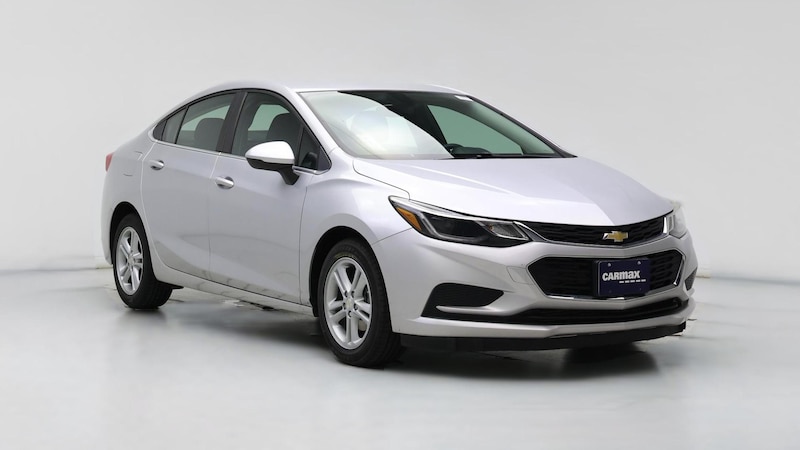 2016 Chevrolet Cruze LT Hero Image