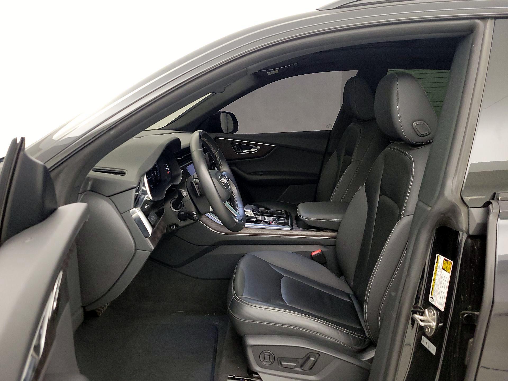 Thumbnail: 2021 Audi Q8 - 11
