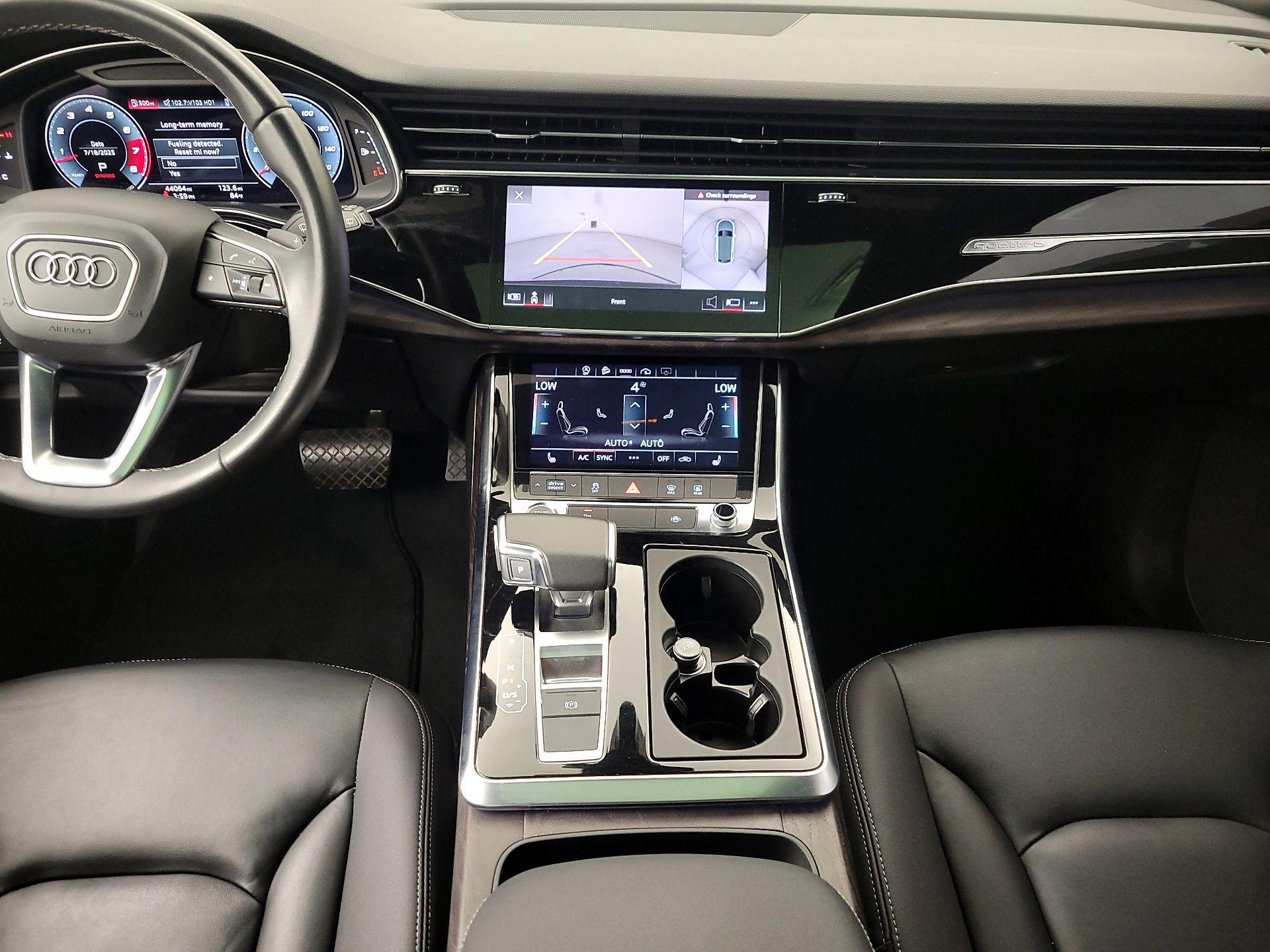 Thumbnail: 2021 Audi Q8 - 17