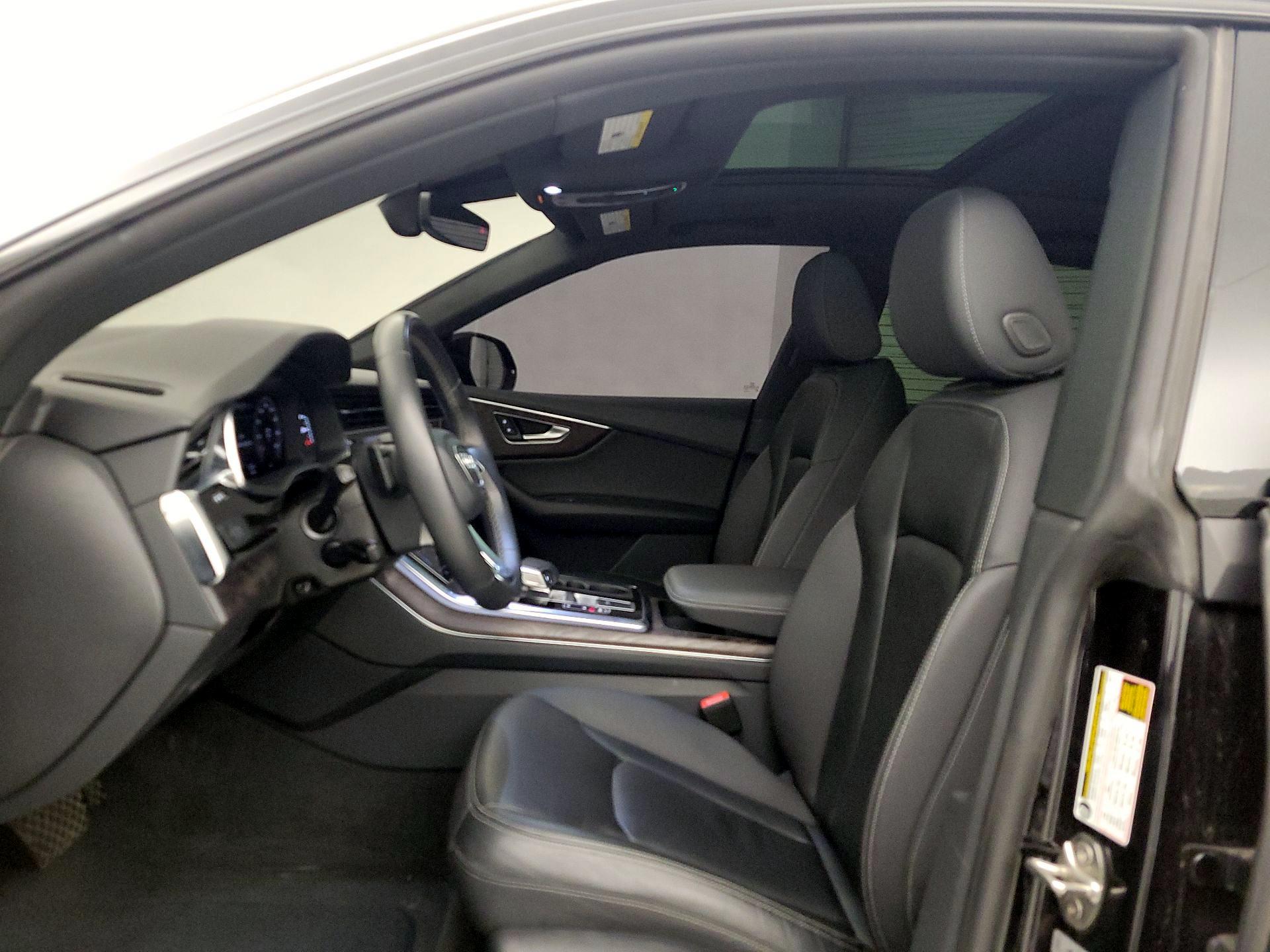 Thumbnail: 2021 Audi Q8 - 19