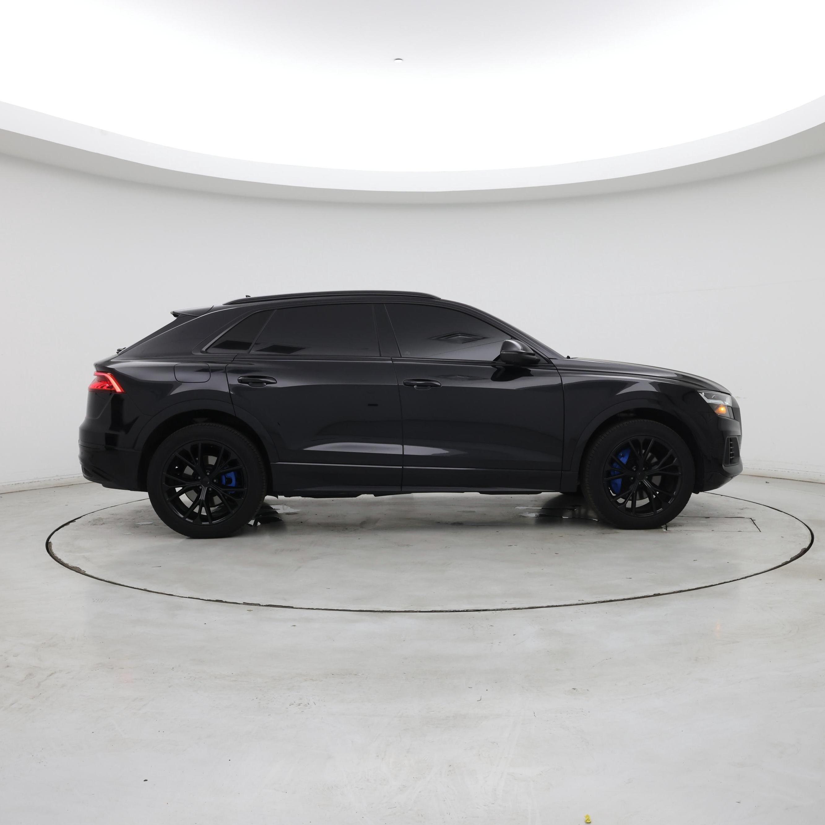 Thumbnail: 2021 Audi Q8 - 7