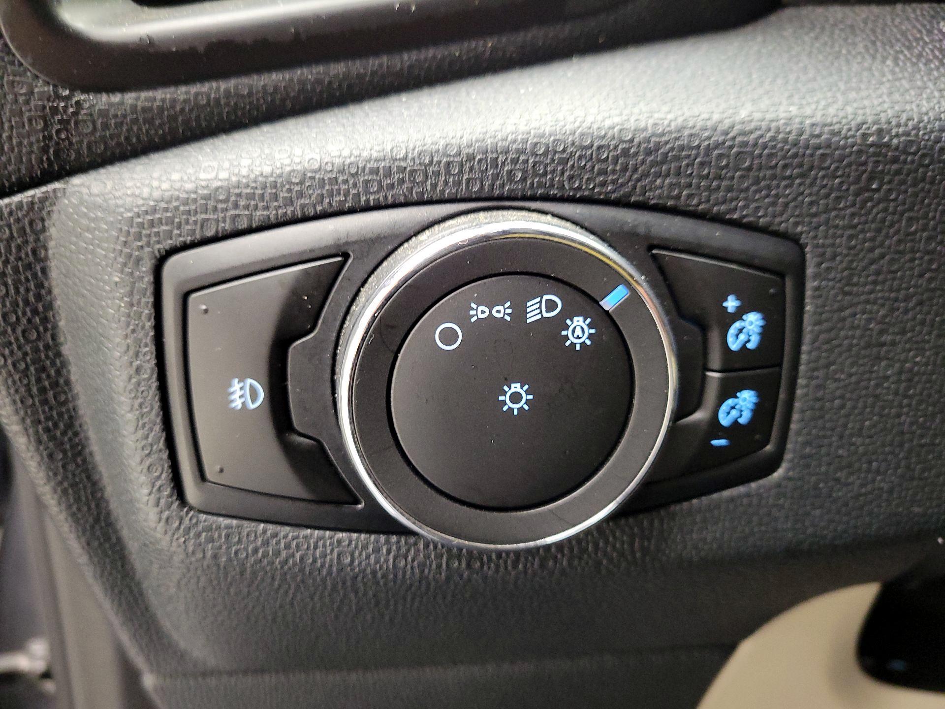 Thumbnail: 2019 Ford EcoSport - 13