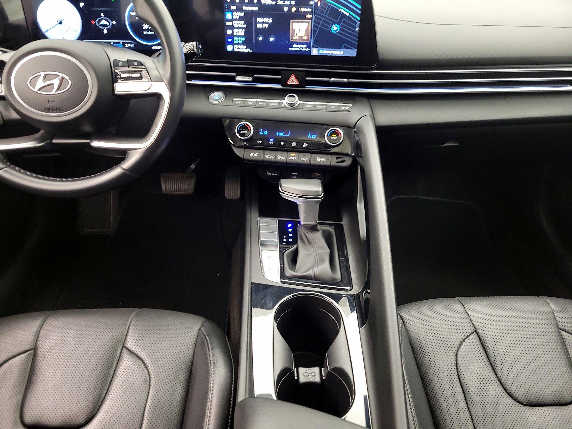 Thumbnail: 2023 Hyundai Elantra - 17