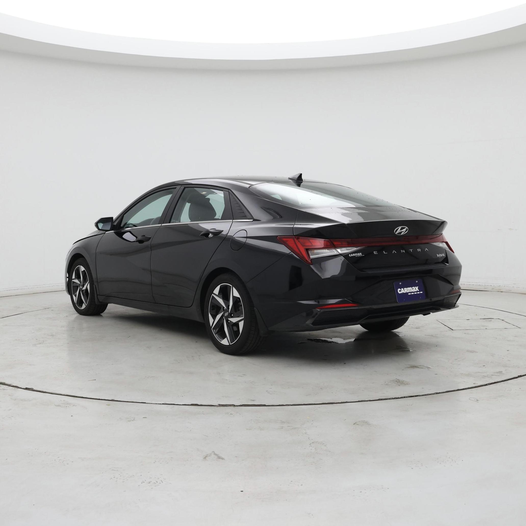 Thumbnail: 2023 Hyundai Elantra - 2