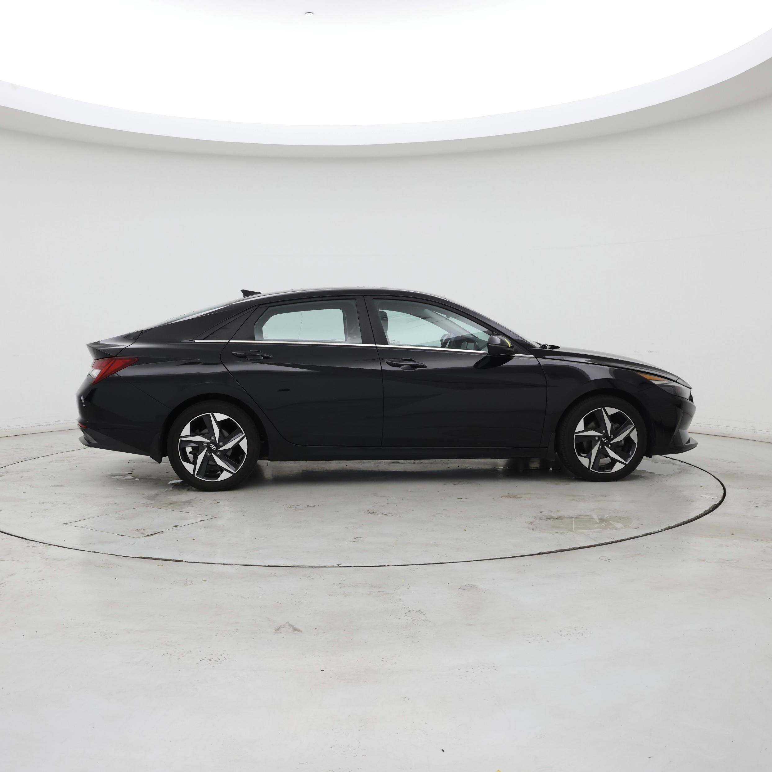Thumbnail: 2023 Hyundai Elantra - 7