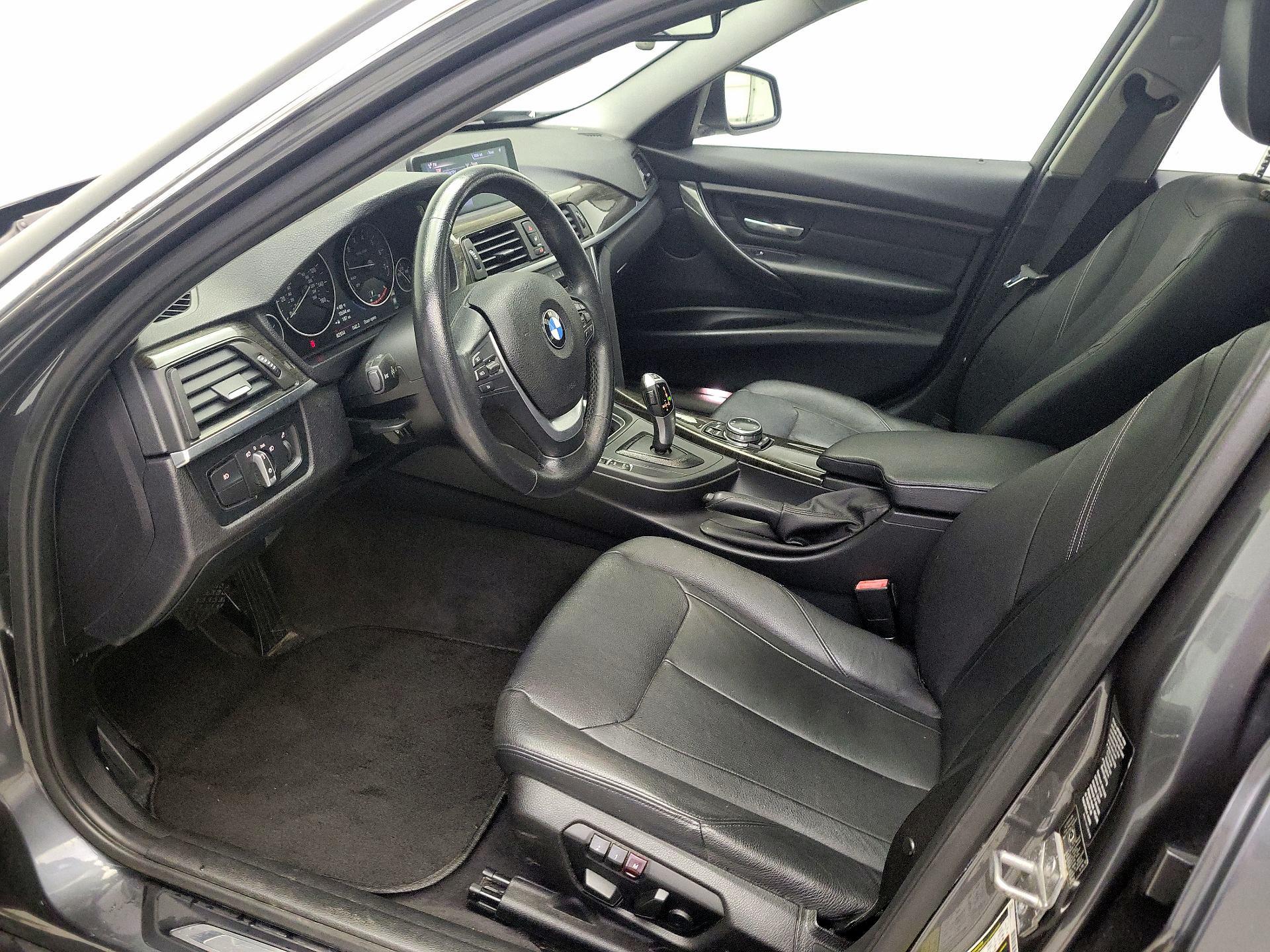 Thumbnail: 2014 BMW 3 Series - 11