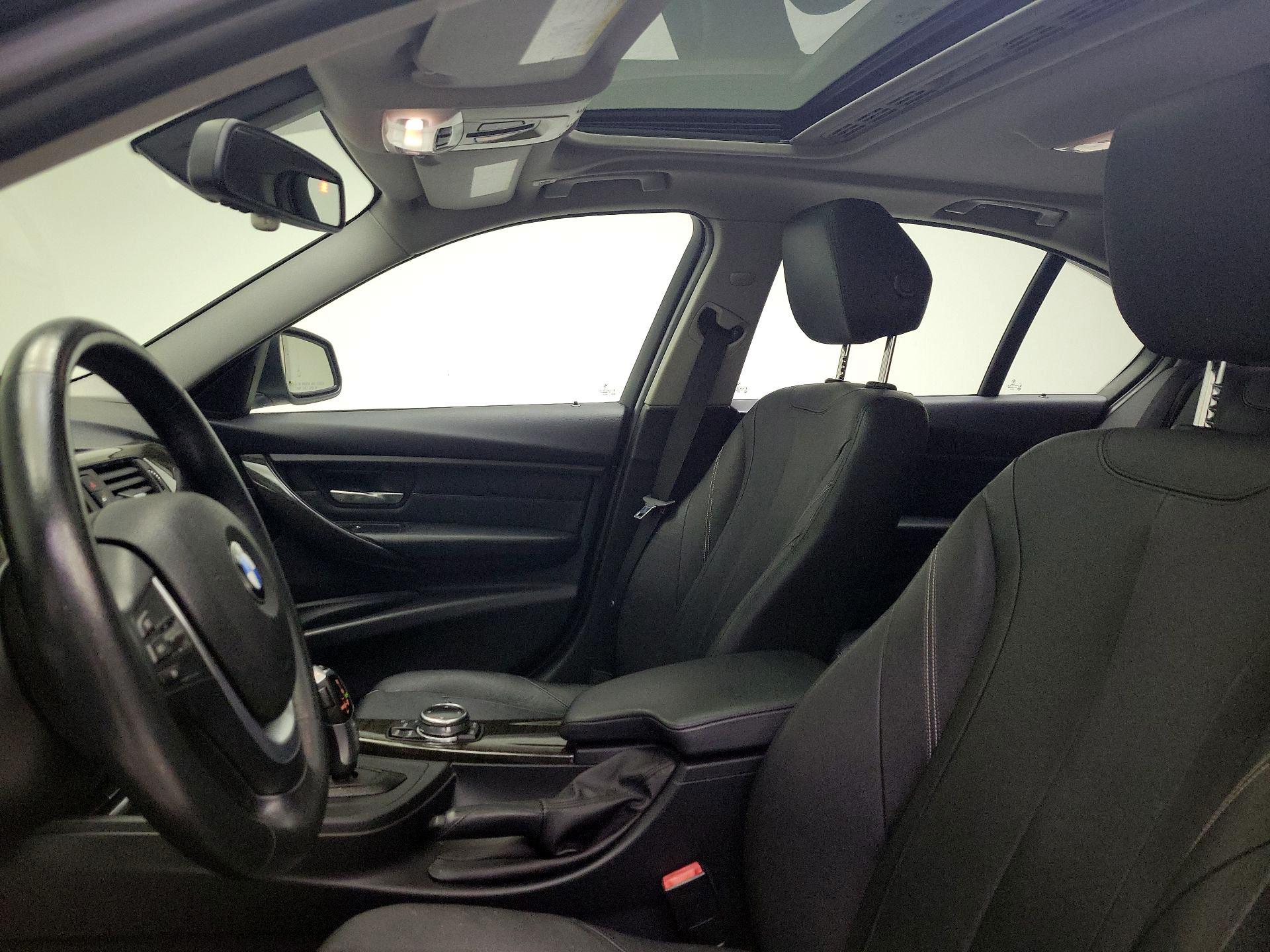 Thumbnail: 2014 BMW 3 Series - 18