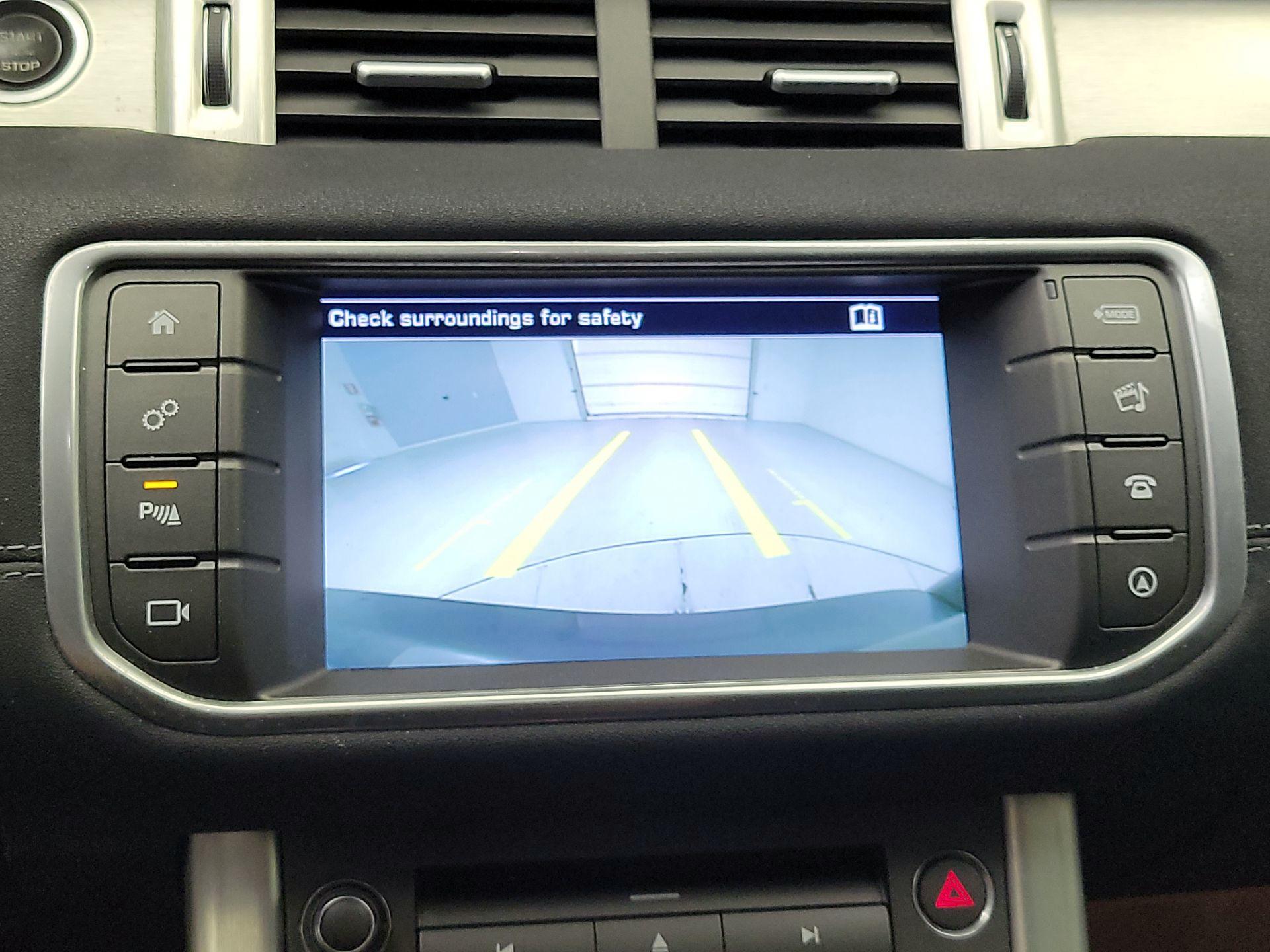 Thumbnail: 2016 Land Rover Range Rover Evoque - 15