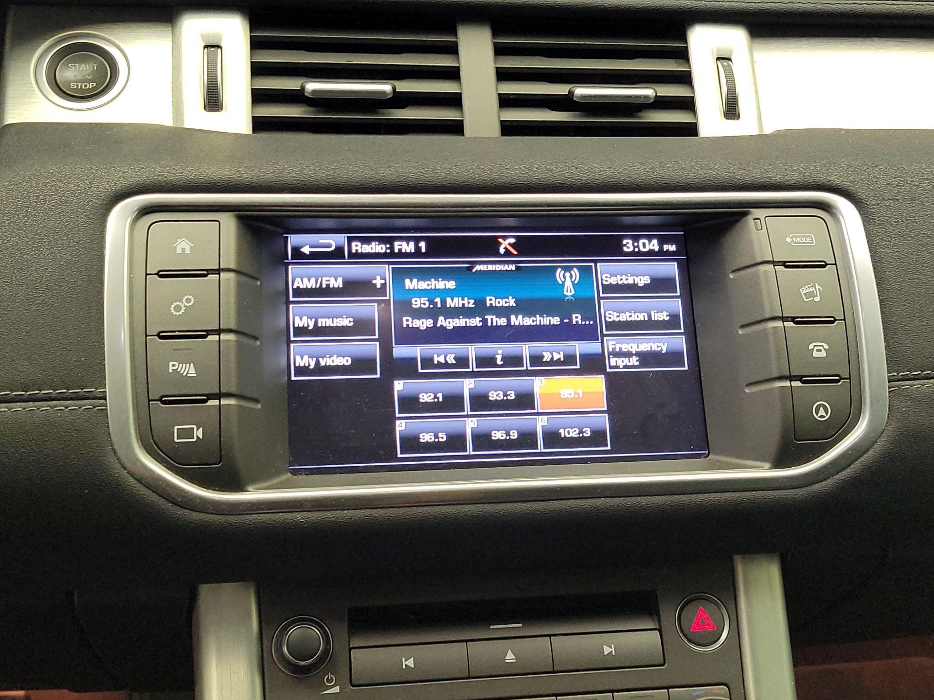 Thumbnail: 2016 Land Rover Range Rover Evoque - 16
