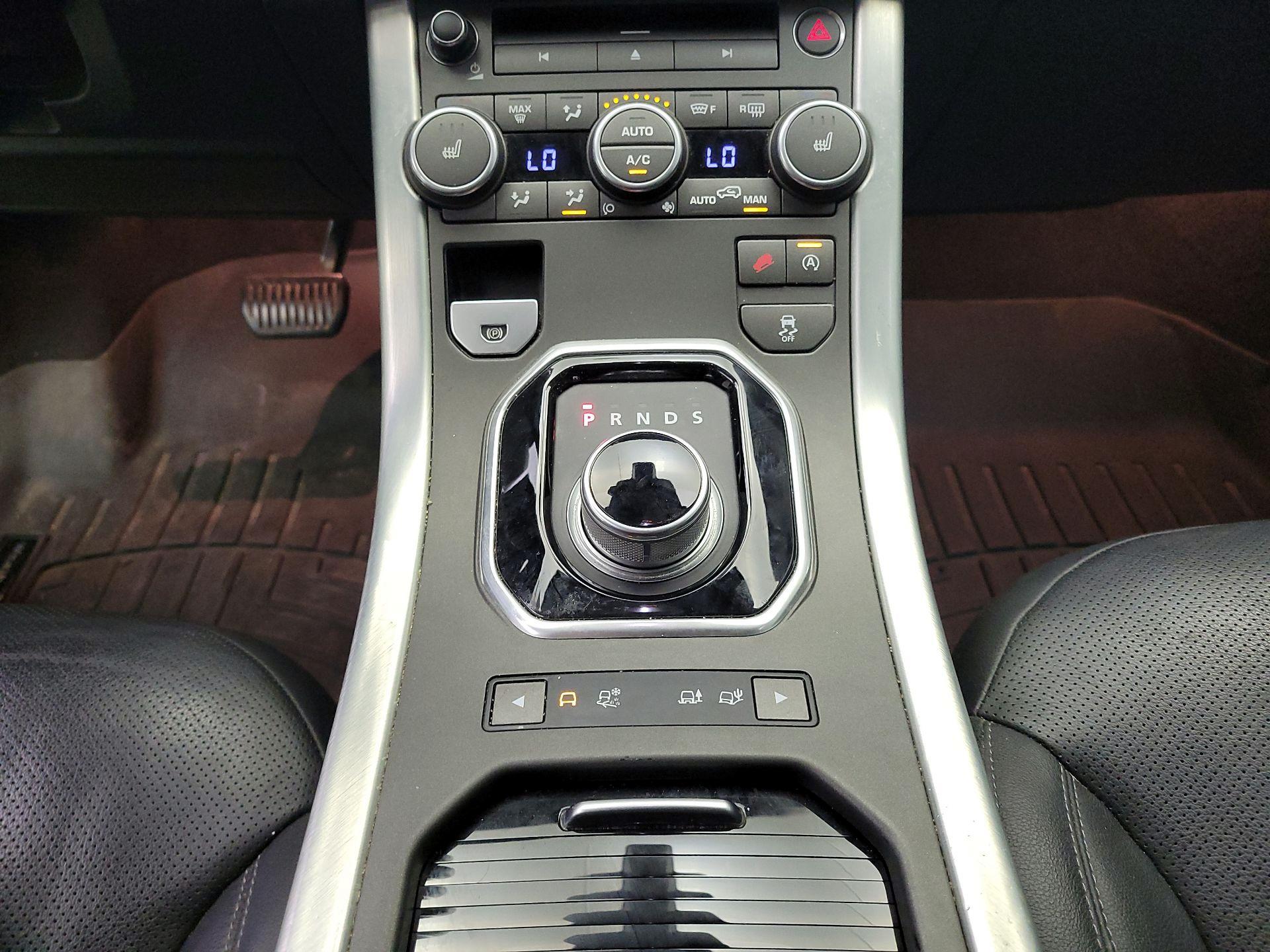 Thumbnail: 2016 Land Rover Range Rover Evoque - 18