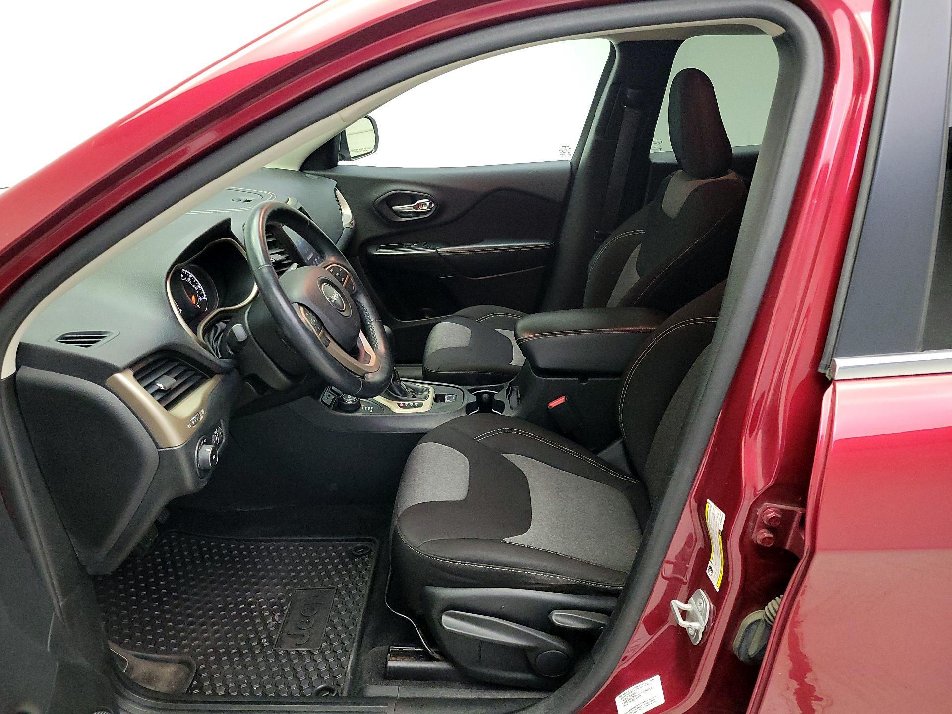 Thumbnail: 2014 Jeep Cherokee - 11