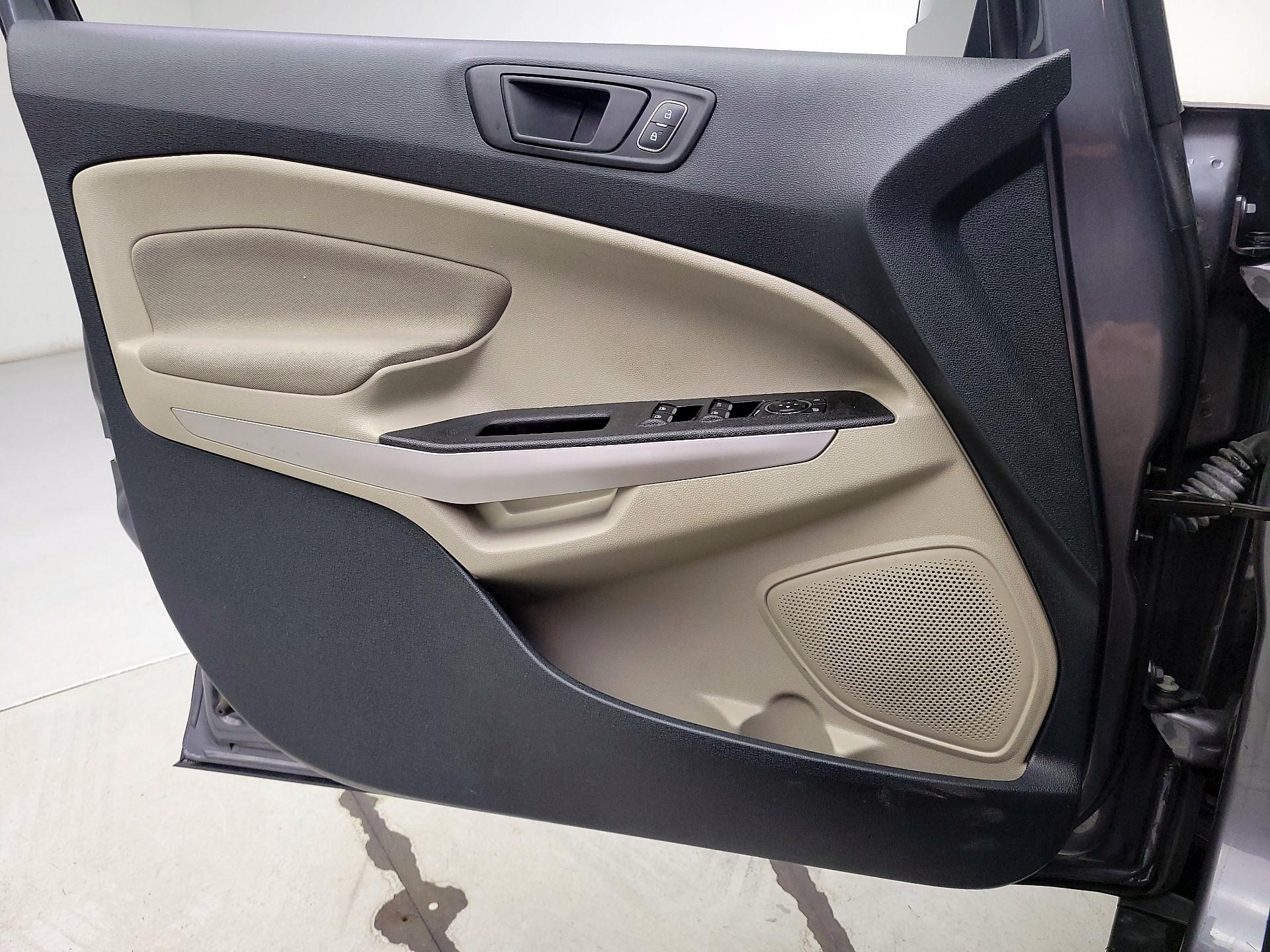 Thumbnail: 2021 Ford EcoSport - 12