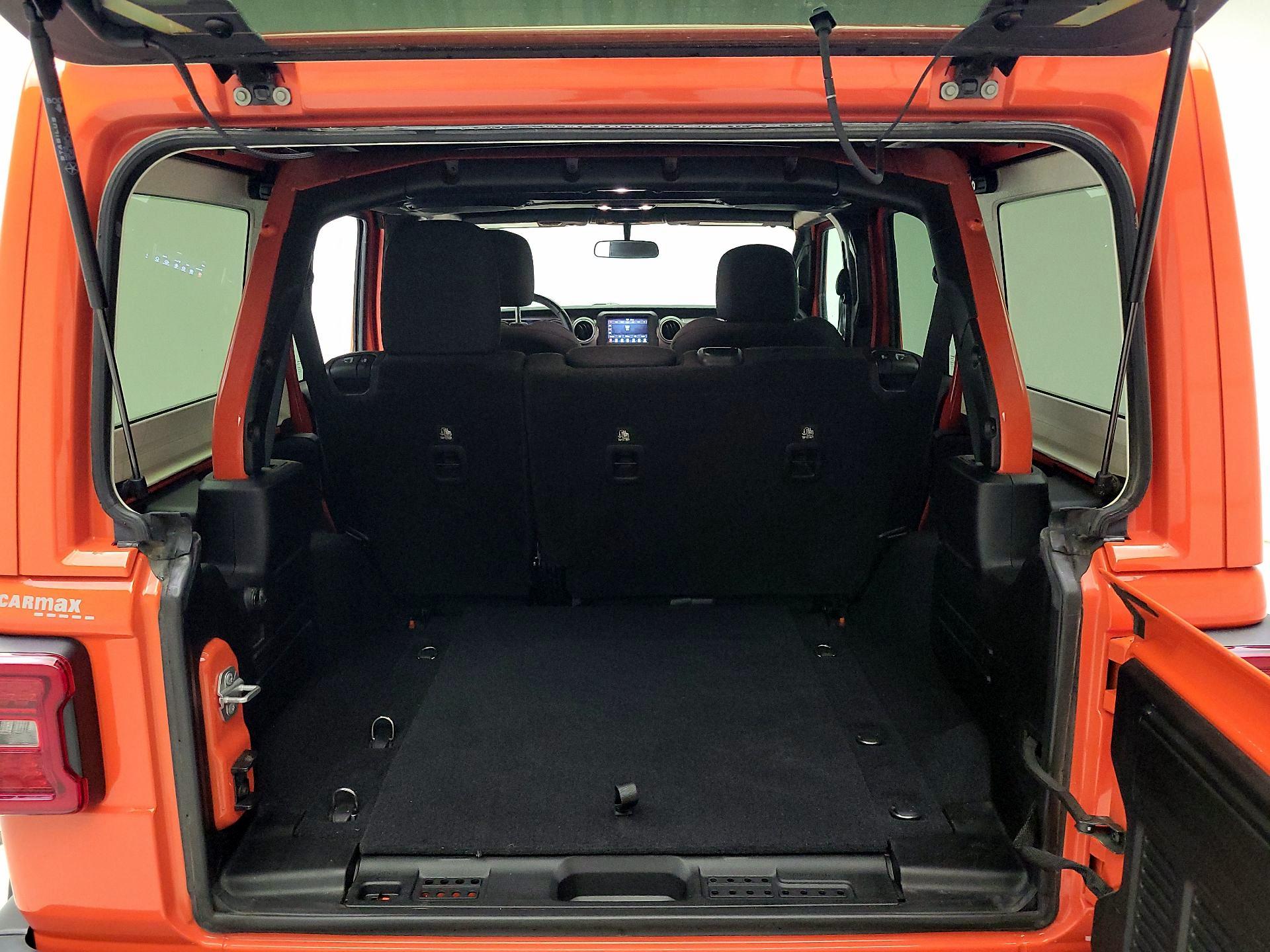 Thumbnail: 2019 Jeep Wrangler - 20