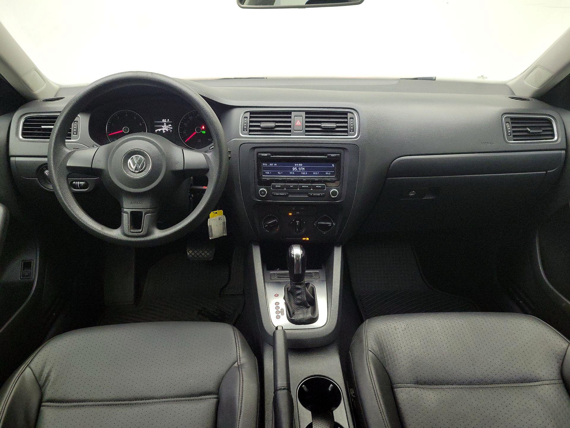 Thumbnail: 2014 Volkswagen Jetta - 9