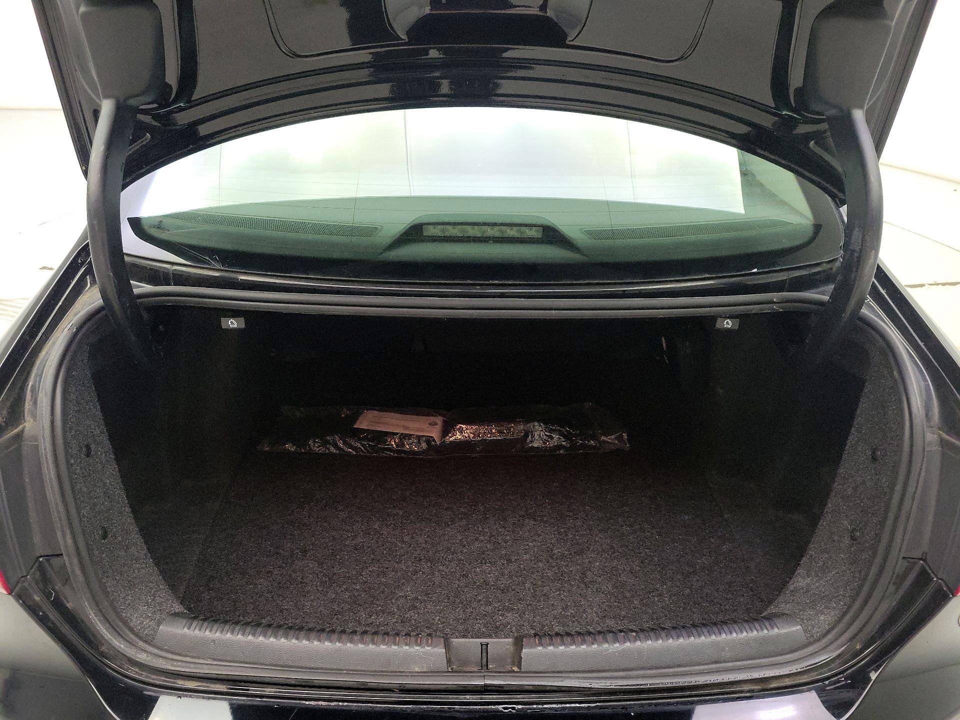 Thumbnail: 2014 Volkswagen Jetta - 19