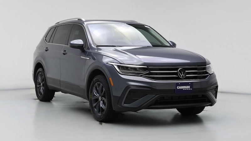 2022 Volkswagen Tiguan SE Hero Image